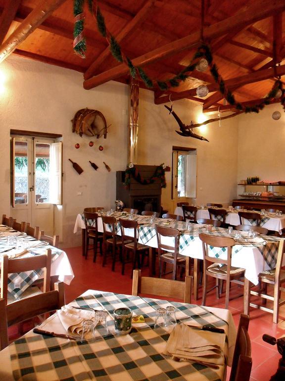 Barone Gr Macri Agriturismo Modi Gerace Eksteriør billede