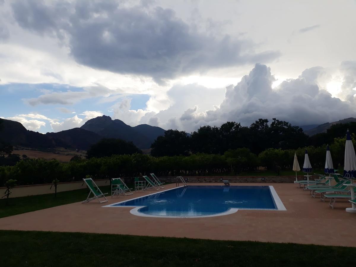 Barone Gr Macri Agriturismo Modi Gerace Eksteriør billede